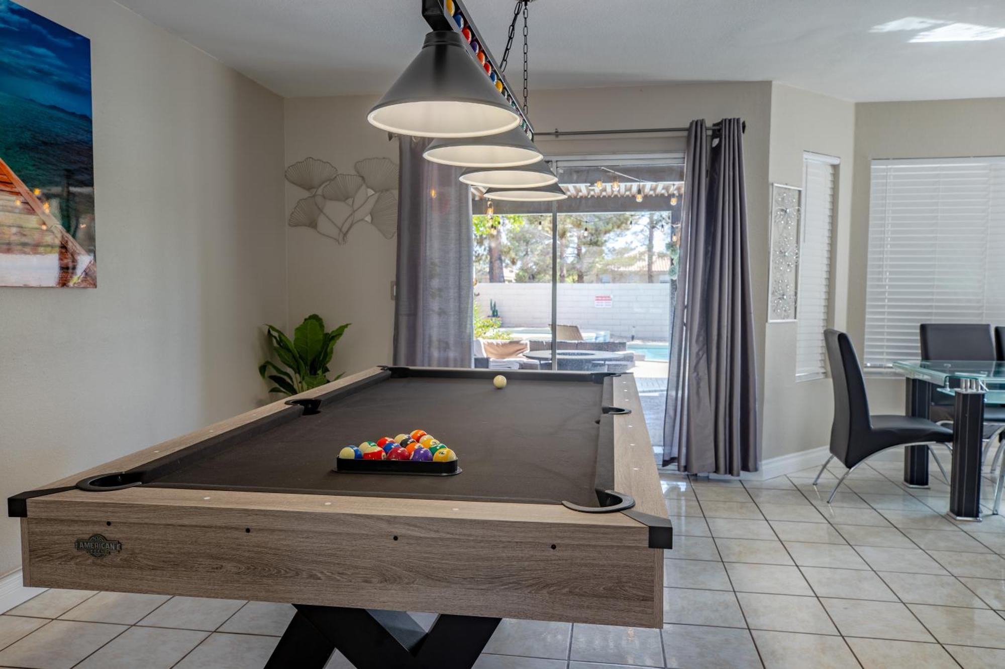 1800 Sqft House W/Heated Pool Spa 13Min From Strip Villa Las Vegas Dış mekan fotoğraf