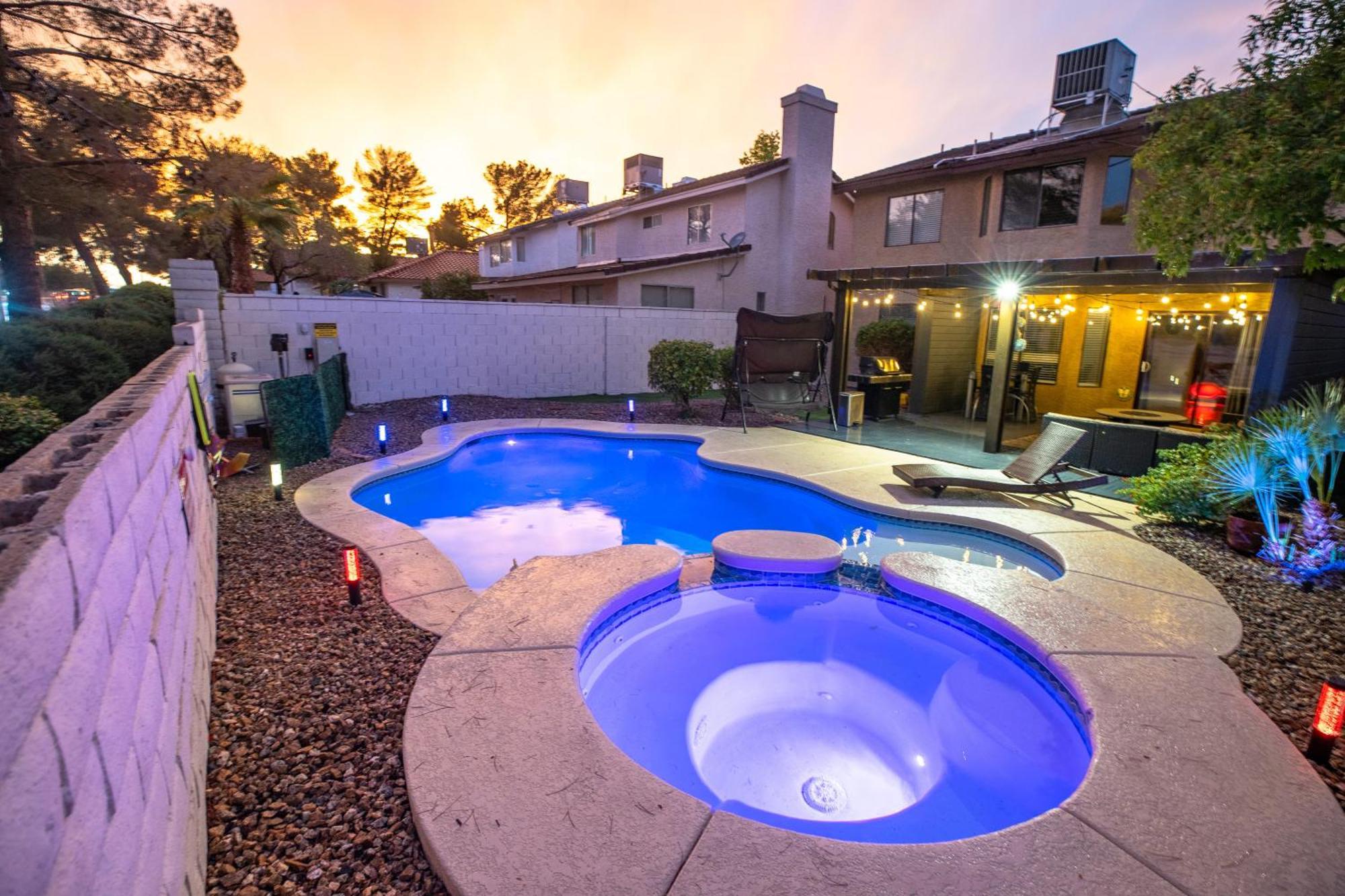 1800 Sqft House W/Heated Pool Spa 13Min From Strip Villa Las Vegas Dış mekan fotoğraf