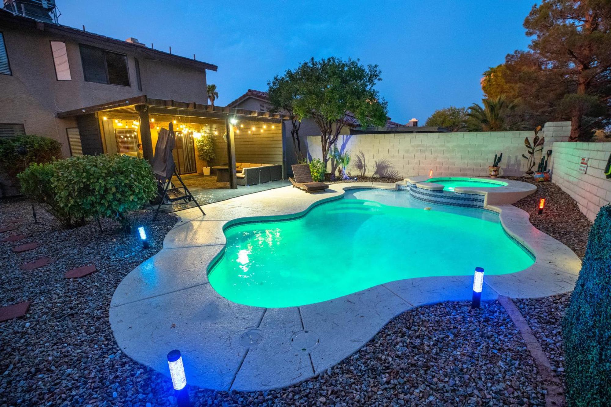 1800 Sqft House W/Heated Pool Spa 13Min From Strip Villa Las Vegas Dış mekan fotoğraf