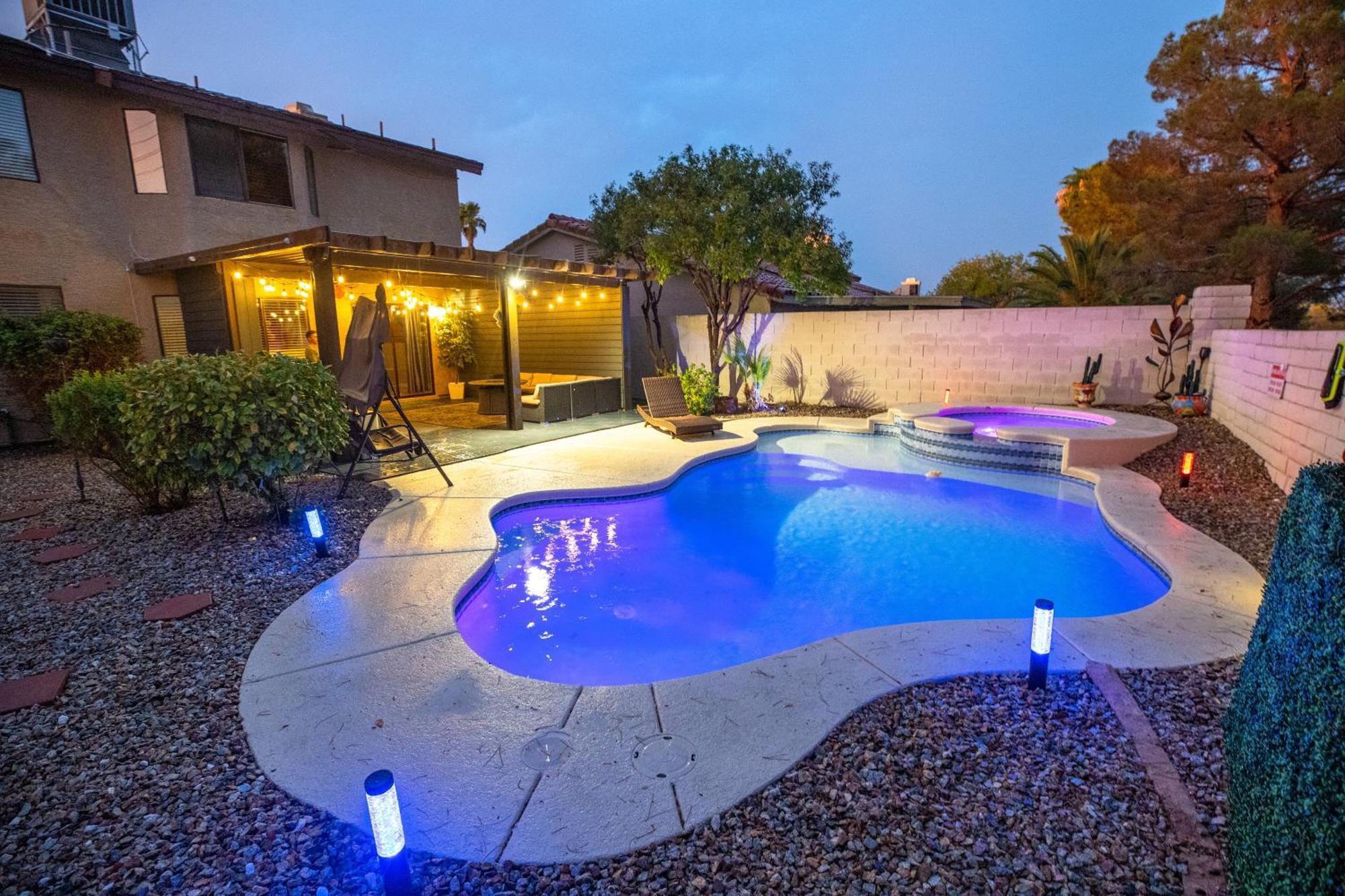 1800 Sqft House W/Heated Pool Spa 13Min From Strip Villa Las Vegas Dış mekan fotoğraf